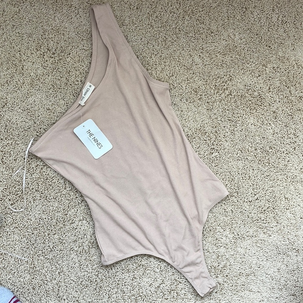 BRAND NEW w/ Tags The Nines Tan Ribbed One Shoulder Bodysuit Size Medium
